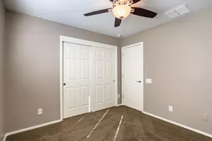 1958 W Busoni Pl, Phoenix, AZ 85023 - Photo 8