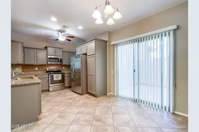 1958 W Busoni Place, Phoenix, AZ 85023 - Photo 28