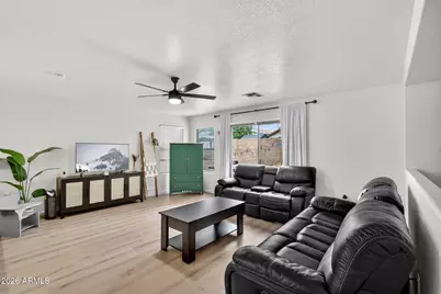 10830 W Louise Drive, Peoria, AZ 85373 - Photo 4