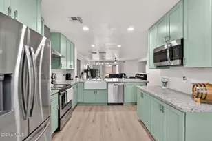 10830 W Louise Dr, Peoria, AZ 85373 - Photo 2