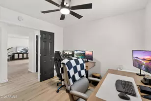 10830 W Louise Dr, Peoria, AZ 85373 - Photo 6