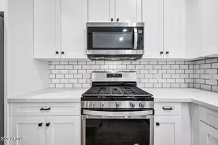 3030 N 38th St, Phoenix, AZ 85018 - Photo 8