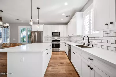 3030 N 38th Street #122, Phoenix, AZ 85018 - Photo 1