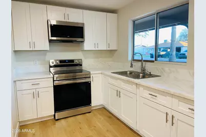 3826 W Flynn Lane, Phoenix, AZ 85019 - Photo 2