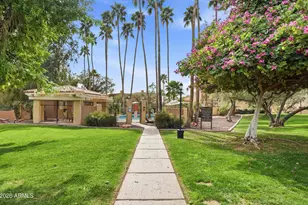 1015 E Becker Ln, Phoenix, AZ 85020 - Photo 30