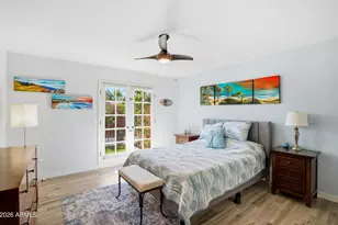 1015 E Becker Ln, Phoenix, AZ 85020 - Photo 16