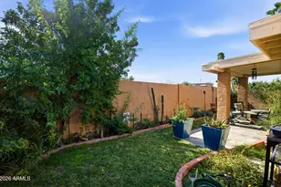 1015 E Becker Ln, Phoenix, AZ 85020 - Photo 2