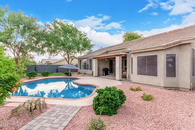 139 E Gail Drive, Gilbert, AZ 85296 - Photo 6