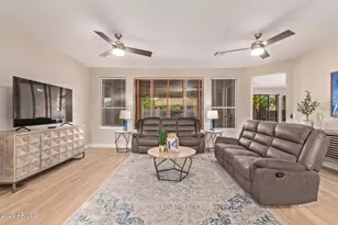 139 E Gail Dr, Gilbert, AZ 85296 - Photo 10