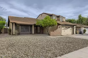 5337 W Desert Hills Dr, Glendale, AZ 85304 - Photo 2