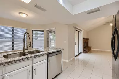 5337 W Desert Hills Drive, Glendale, AZ 85304 - Photo 22