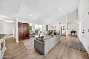 2443 W Crocus Dr, Phoenix, AZ 85023 - Photo 10