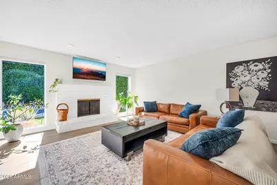 2443 W Crocus Drive, Phoenix, AZ 85023 - Photo 14