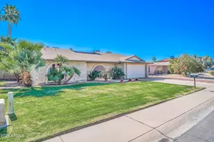 2443 W Crocus Dr, Phoenix, AZ 85023 - Photo 4