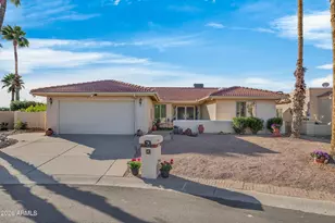 10723 E Navajo Pl, Sun Lakes, AZ 85248 - Photo 2