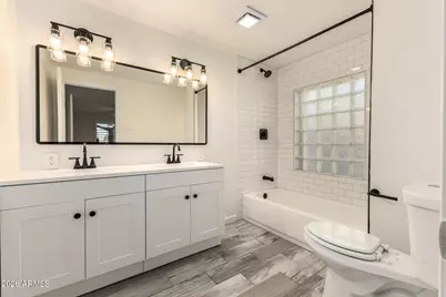 2602 N 71st Street, Scottsdale, AZ 85257 - Photo 4