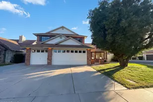 1201 E Sea Gull Dr, Gilbert, AZ 85234 - Photo 1