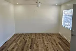 827 E Marlette Ave, Phoenix, AZ 85014 - Photo 2