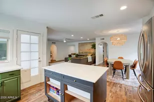 4378 E Pearce Rd, Phoenix, AZ 85044 - Photo 8