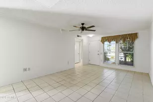 17015 N Del Webb Blvd, Sun City, AZ 85373 - Photo 6