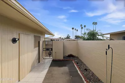 17015 N Del Webb Boulevard, Sun City, AZ 85373 - Photo 16