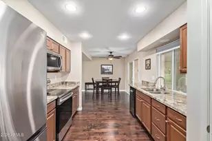 9402 W Long Hills Dr, Sun City, AZ 85351 - Photo 10