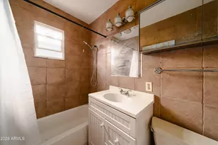 2416 E Clarendon Ave, Phoenix, AZ 85016 - Photo 22