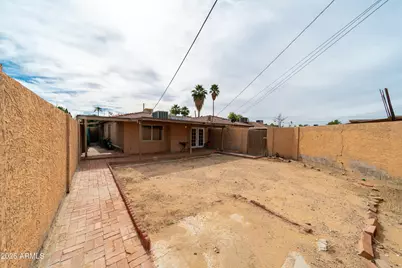 2416 E Clarendon Avenue, Phoenix, AZ 85016 - Photo 16