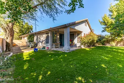 8975 W Clara Lane, Peoria, AZ 85382 - Photo 6