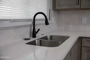 11601 N 33rd Ave, Phoenix, AZ 85029 - Photo 16