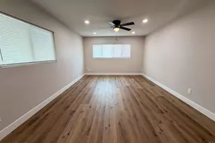 11601 N 33rd Ave, Phoenix, AZ 85029 - Photo 14