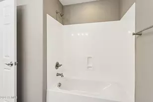 12151 W Davis Ln, Avondale, AZ 85323 - Photo 32