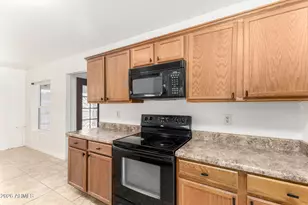 23831 N 41st Ave, Glendale, AZ 85310 - Photo 16