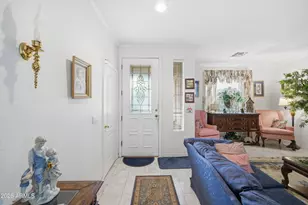 4210 S Splendor Pl, Gilbert, AZ 85297 - Photo 6