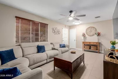 1041 E Garnet Avenue, Mesa, AZ 85204 - Photo 10