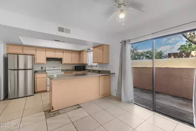 8940 W Olive Avenue #32, Peoria, AZ 85345 - Photo 10