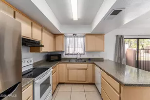 8940 W Olive Ave, Peoria, AZ 85345 - Photo 12