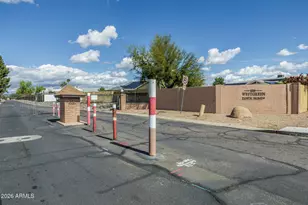 8940 W Olive Ave, Peoria, AZ 85345 - Photo 26