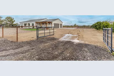 28725 N Andy Perry Drive, Florence, AZ 85132 - Photo 2