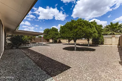 9434 W Raintree Drive, Sun City, AZ 85351 - Photo 22