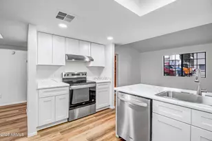 2020 W Union Hills Dr, Phoenix, AZ 85027 - Photo 14