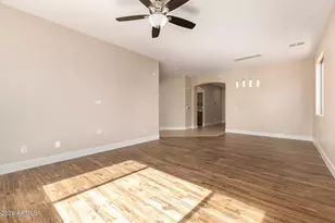 10625 E Knowles Ave, Mesa, AZ 85209 - Photo 4