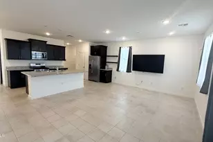 41570 W Dusty Creek Dr, Maricopa, AZ 85138 - Photo 4