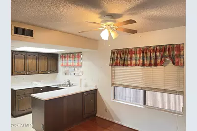 2152 N Stockton Place, Mesa, AZ 85215 - Photo 2