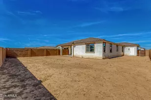 12361 W Pkwy Ln, Avondale, AZ 85323 - Photo 32