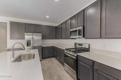 12361 W Parkway Lane, Avondale, AZ 85323 - Photo 4