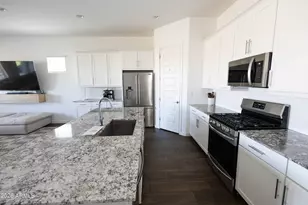 9348 W Sells Dr, Phoenix, AZ 85037 - Photo 24