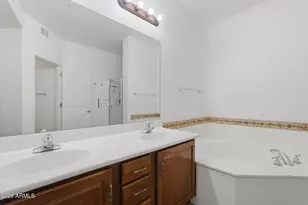 5450 E Deer Valley Dr, Phoenix, AZ 85054 - Photo 26