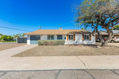 3802 E Mercer Lane, Phoenix, AZ 85028 - Photo 2