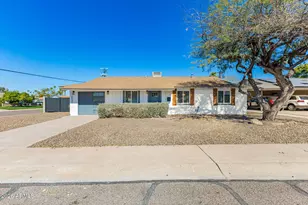 3802 E Mercer Ln, Phoenix, AZ 85028 - Photo 2